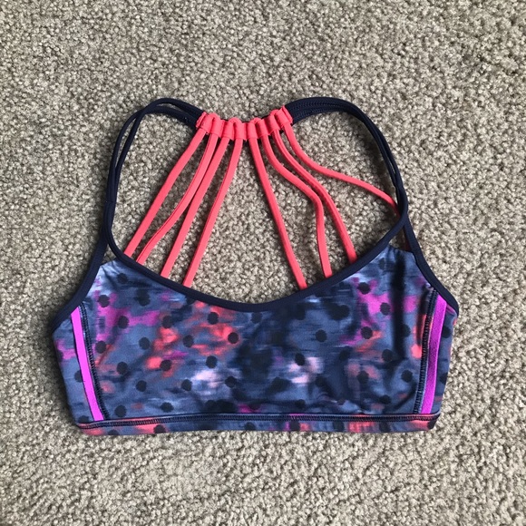 Lululemon Lighten Up Bra Sz 2 - Picture 4 of 8